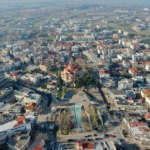 Πανοραμική θέα Θέρμης Θεσσαλονίκης με νεόδμητες κατοικίες – real estate επένδυση